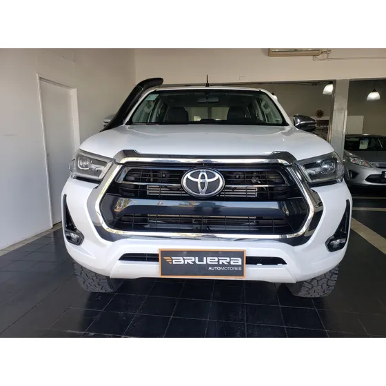 Toyota Hilux Srv 2.8 4x4 Mt