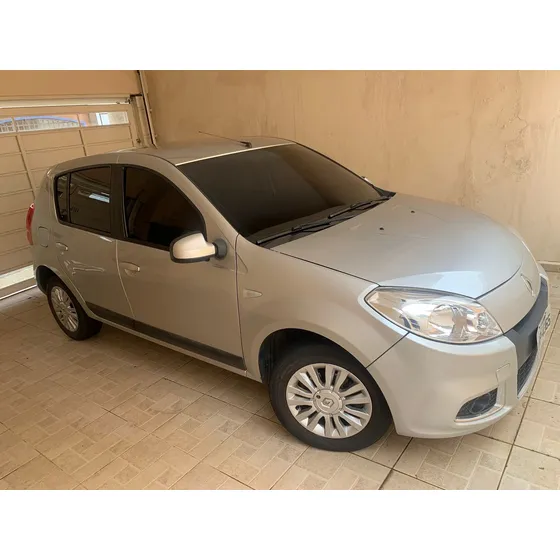 Renault Sandero 1.6 Privilège Hi-torque 5p