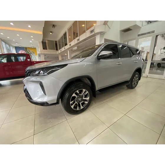 Toyota Sw4 2.8 Srx 204cv 4x4 7as At
