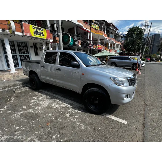 Toyota Hilux 2.5 Imv 4x2