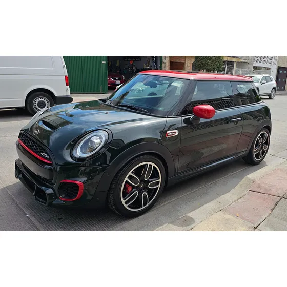Mini John Cooper Works 2.0 Hot Chilli At