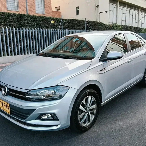Volkswagen Virtus 2020 Highline 1.6 Automático 2020