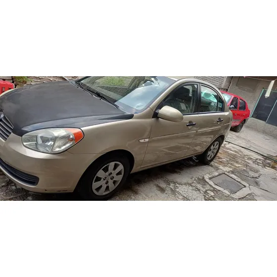Dodge Attitude 1.6 Gl Automático