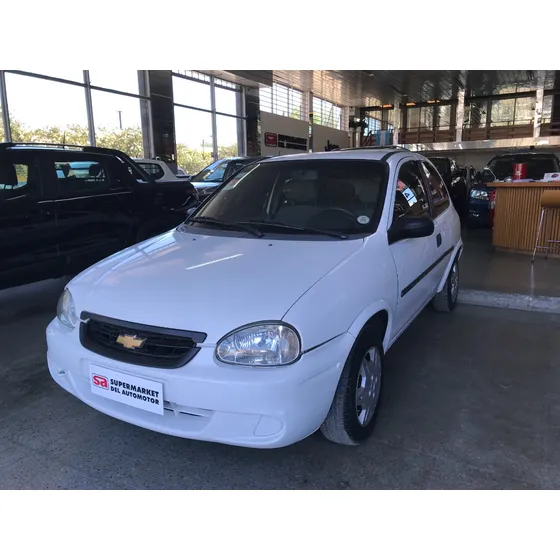 Chevrolet Corsa Classic 1.6 Gl Aa 3p
