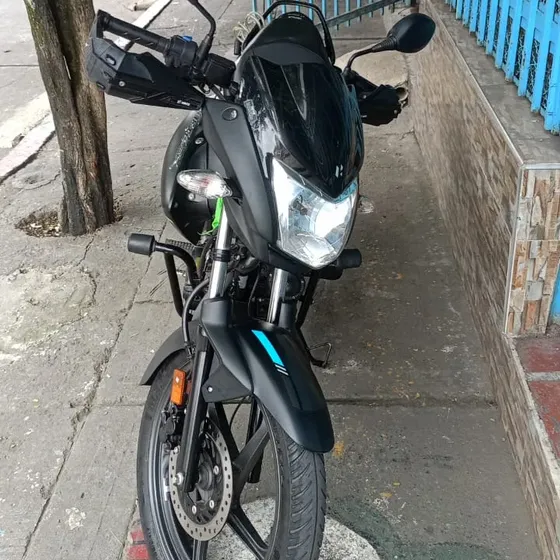 Moto Modelo Hero Thriller 125  2025