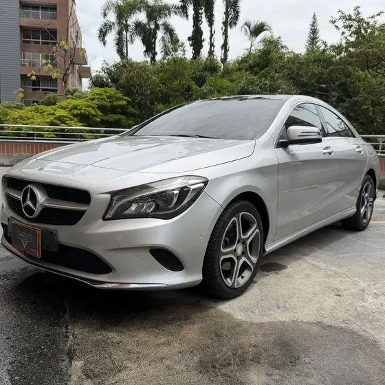 Mercedes-Benz Clase Cla 2018 1.6 180 Urban