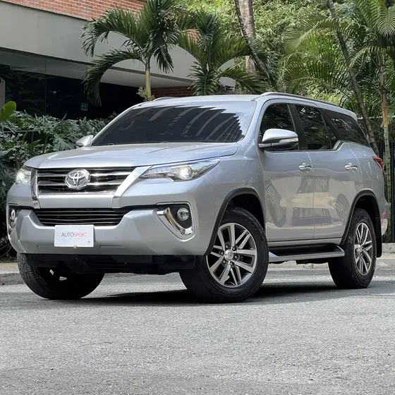 Toyota Fortuner 2018 2.8 Srv 4x4