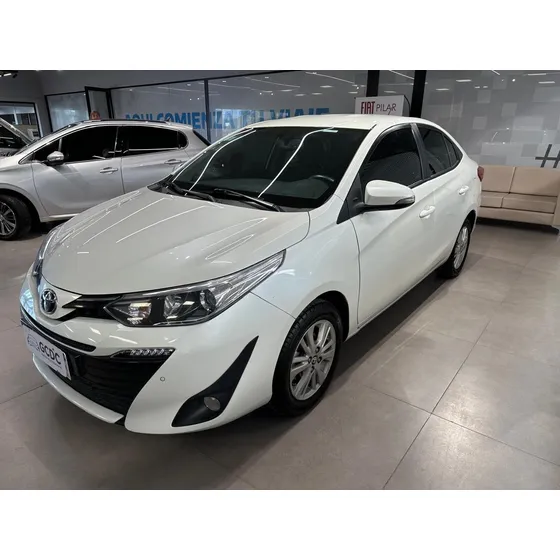 Toyota Yaris 1.5 107cv Xls Pack Cvt Sedan
