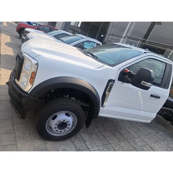 Ford F-550 Xl 4x2 Drw 7.3