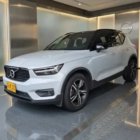 Volvo Xc40 2020 T4 R-design