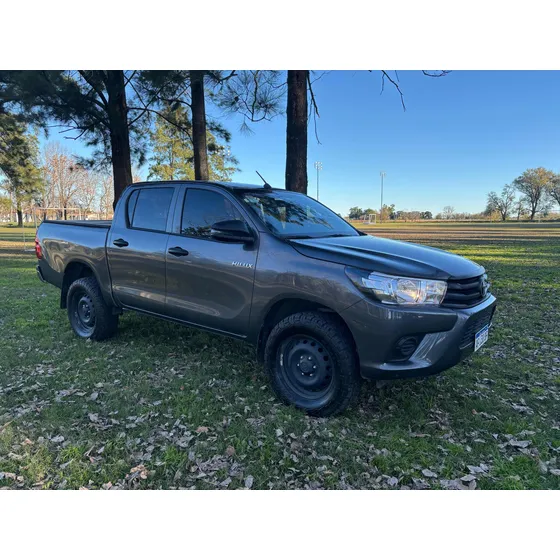 Toyota Hilux 2.4 Cd Dx 150cv 4x4