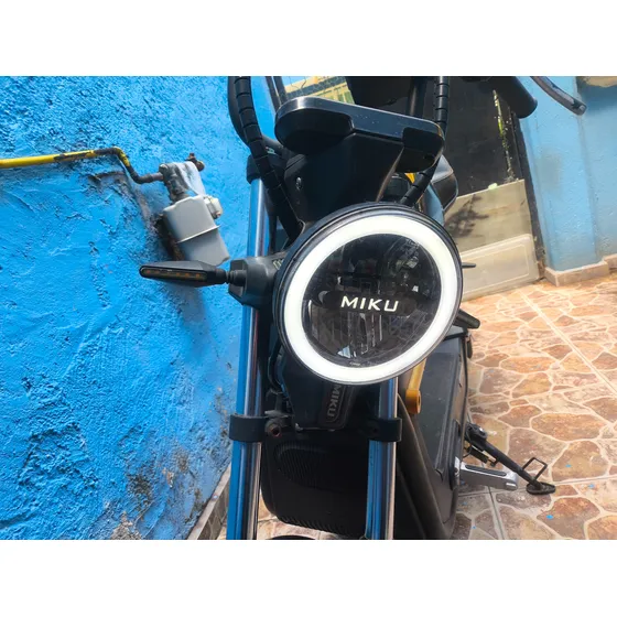 Motocicleta Eléctrica Sunra Modelo Miku Max (detalles)