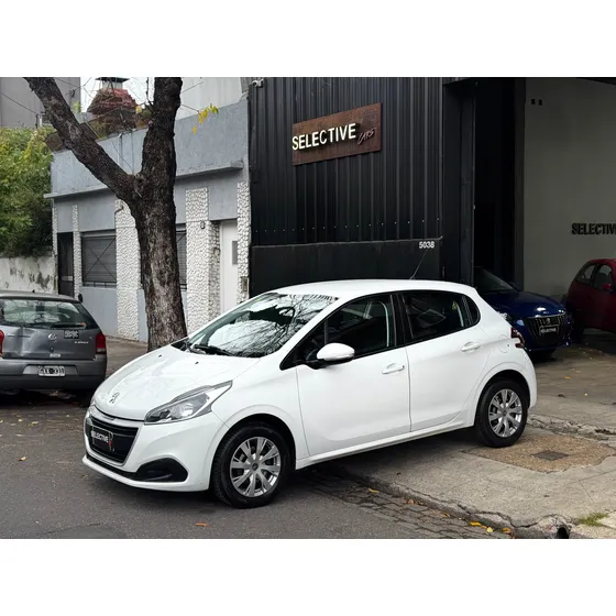 Peugeot 208 1.6 Active