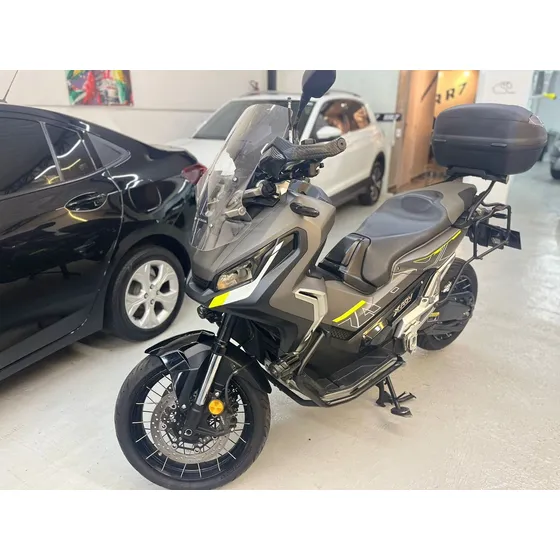 Honda X-adv  2021