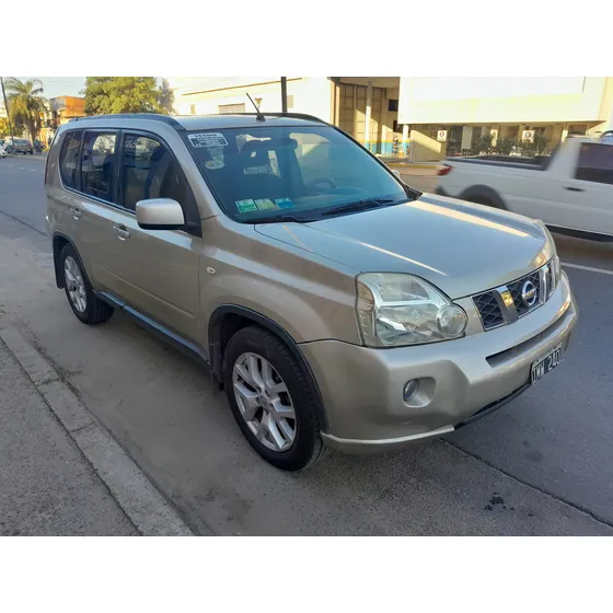 Nissan X-trail 2.5 Visia 6mt