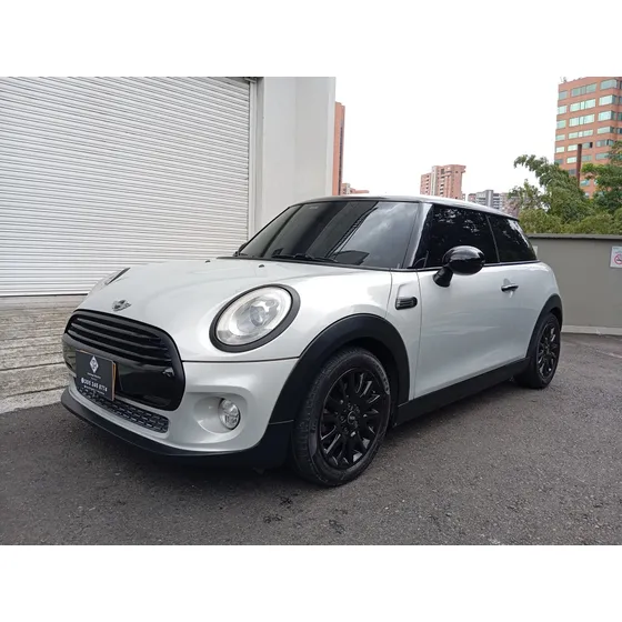 Mini Cooper 1.5 Aut