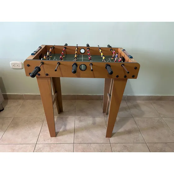 Futbolin Mdf Plástico 69cm Con Pelotas Con Soporte