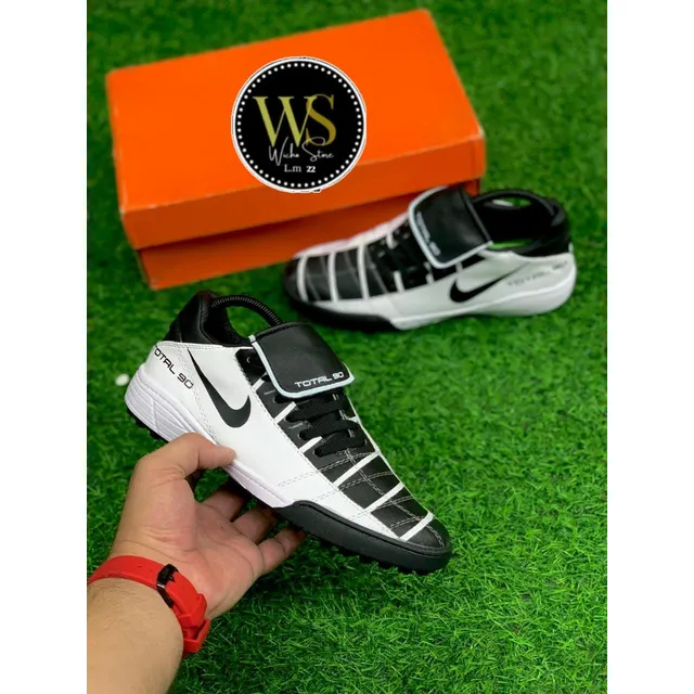 Guayo Nike Total 90 Micro Taco