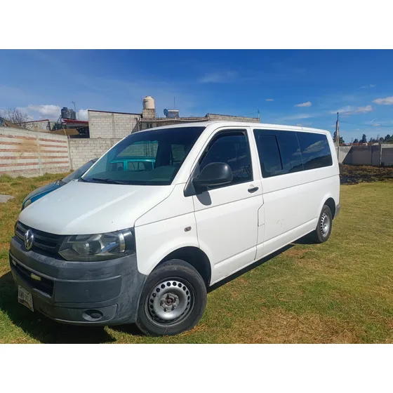 Volkswagen Transporter 2.0 9pas Aa Mt