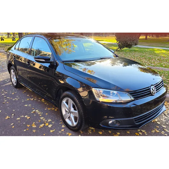 Volkswagen Vento 2.0 Luxury I 140cv Dsg