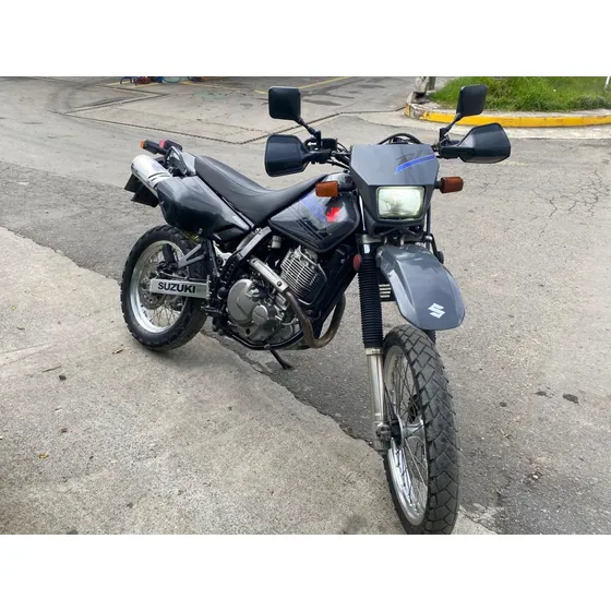 Suzuki Dr650. Papeles Al Día, Lista Para Traspaso.