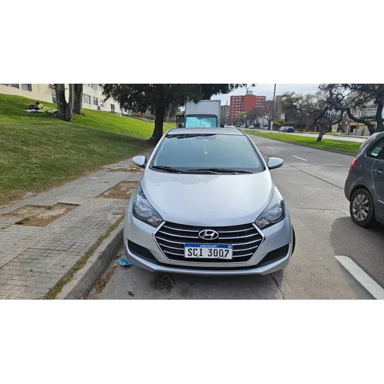 Hyundai Hb20s 1.6 Comfort Plus 4p