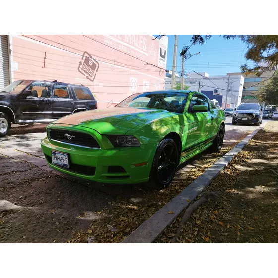 Ford Mustang 3.8 Coupe Lujo V6 Mt