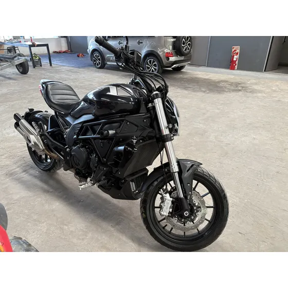 Benelli 502c  2021 , 17300 Km ! Impecable ! Como Nueva !