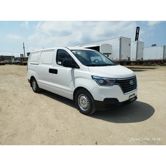 Hyundai Starex 2.4 Cargo Van