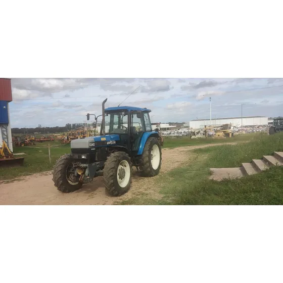 Tractor New Holland 8340