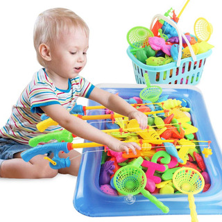 / Juegos Infantiles De Juguetes Para Pescar En La Playa / Juegos Infantiles De Juguetes Para Pescar En La Playa