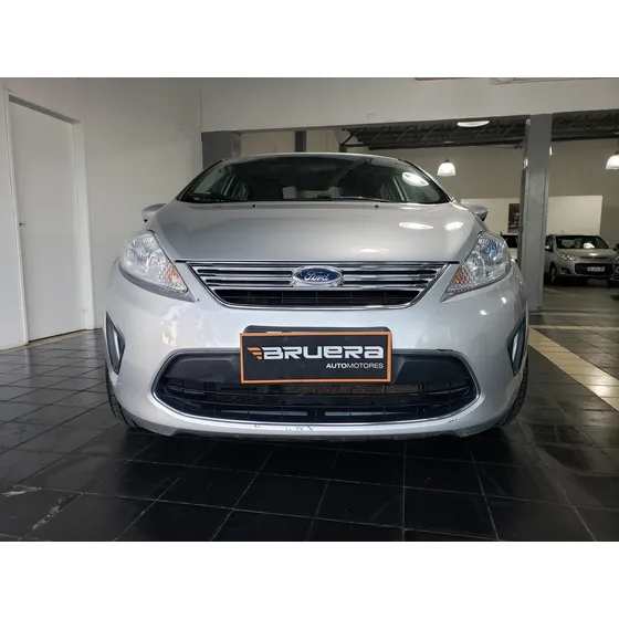 Ford Fiesta Kinetic Design 1.6 Trend Plus