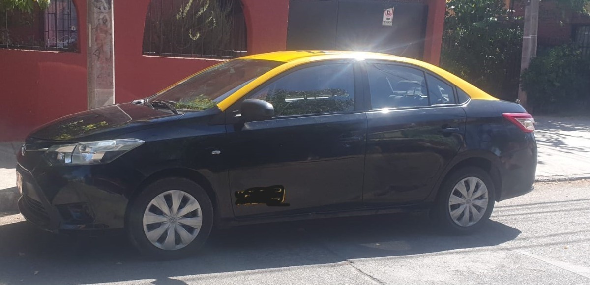 Taxi Toyota Yaris Sedan Full Equipo