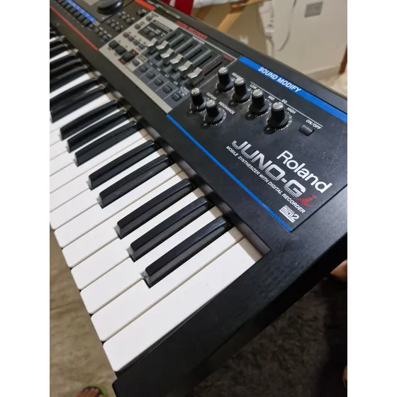 Roland Juno Gi