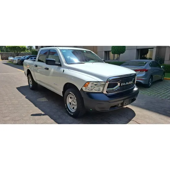 Dodge Ram 1500 5.7 Pickup Quad Cab Slt Aa 4x4 At