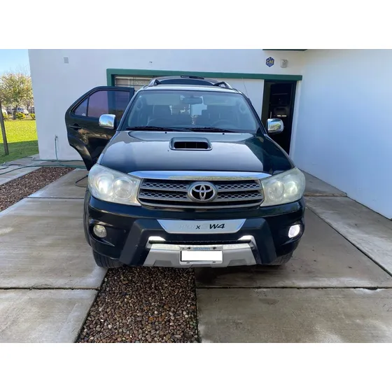 Toyota Sw4 3.0 Srv Cuero I 171cv 4x4