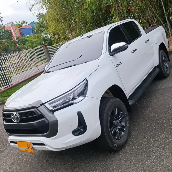 Toyota Hilux 2023 2.4 Diesel 4x4 At