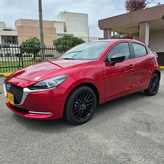 Mazda 2 2023 Touring Carbon Edition At 1.5