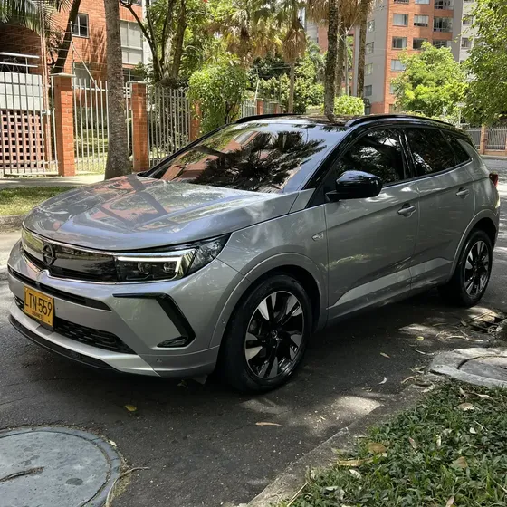 Opel Grandland X 2023 1.6l Edition