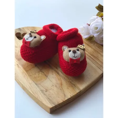 Sapatinhos Menino Vermelho Em Tricot Aplique Urso Bebê Vermelho Único