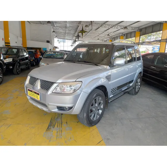 Mitsubishi Pajero Tr4 2.0 4x2 Flex Aut. 5p