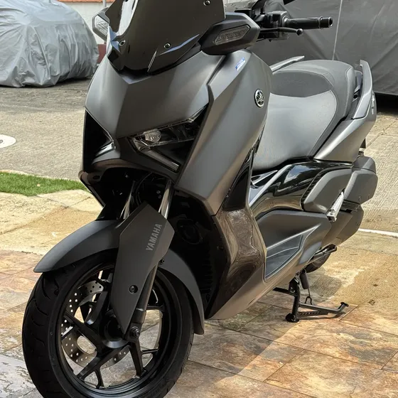 Yamaha Xmax 300