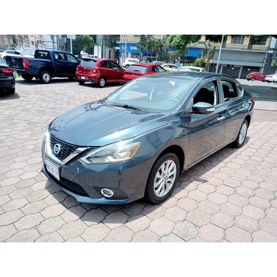 Nissan Sentra 1.8 Advance Cvt