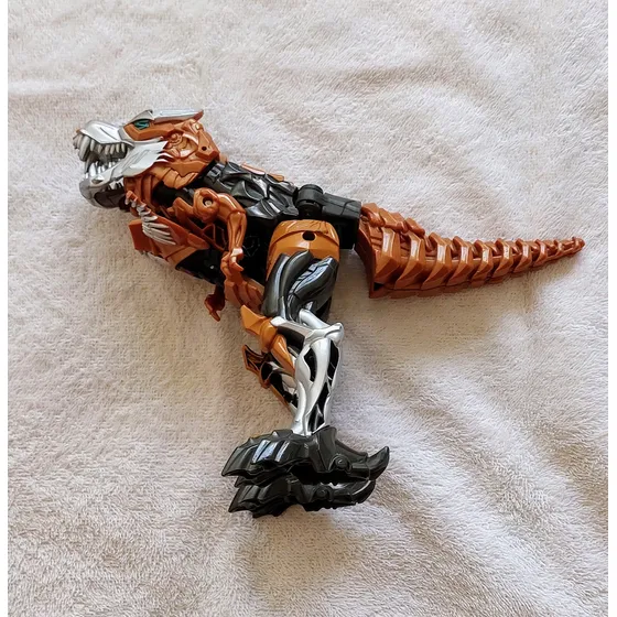 Tranformers Dinosaurio De 24 Cm Usado, Perfectas Condiciones