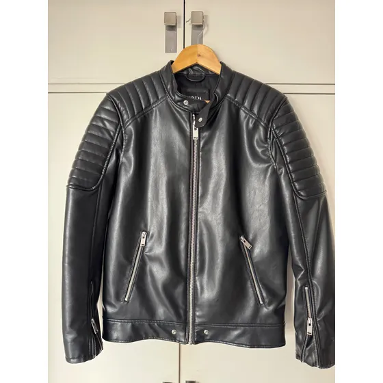 Campera Cuero Ecológico Zara Talle L