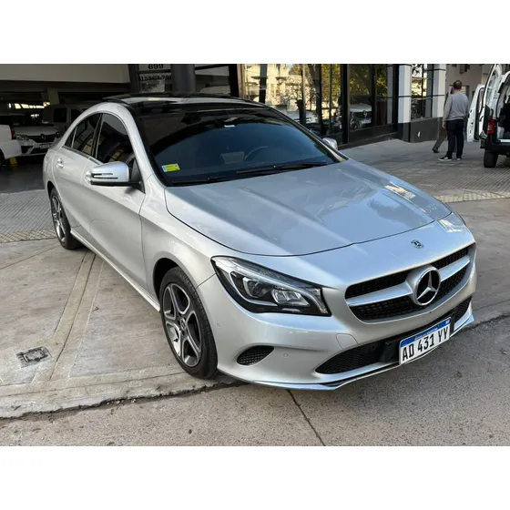 Mercedes-benz Clase Cla 1.6 Cla200 Urban 156cv At