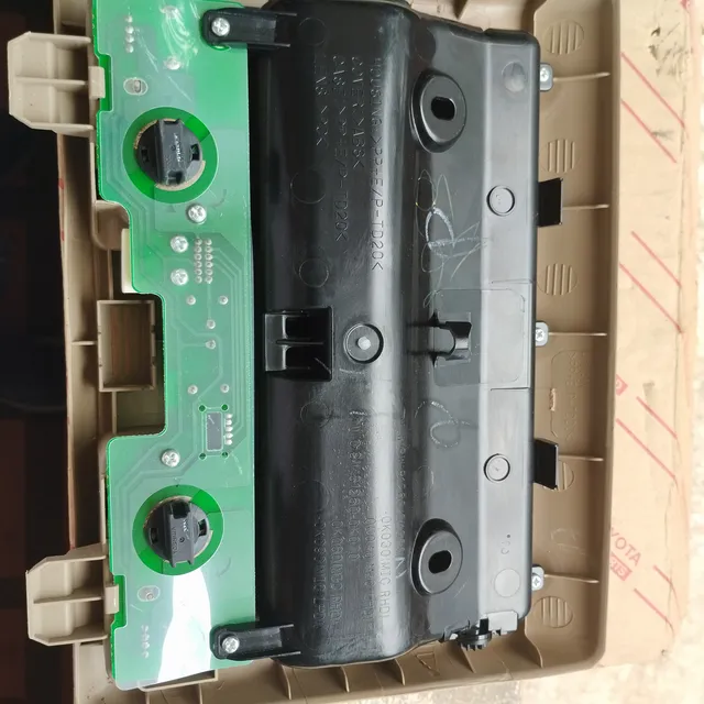 Consola De Techo Fortuner Porta Lentes Original Adaptable A