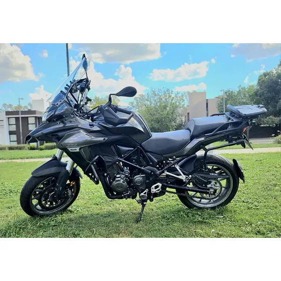 Benelli Trk 502 2017 Gris Impecable