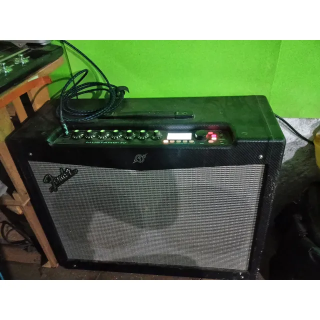 Fender Mustang Iv Amplificador Para Guitarra De 150w