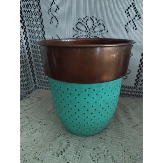 Muy Buen Macetero Antiguo  De Cobre Impecable Estado 